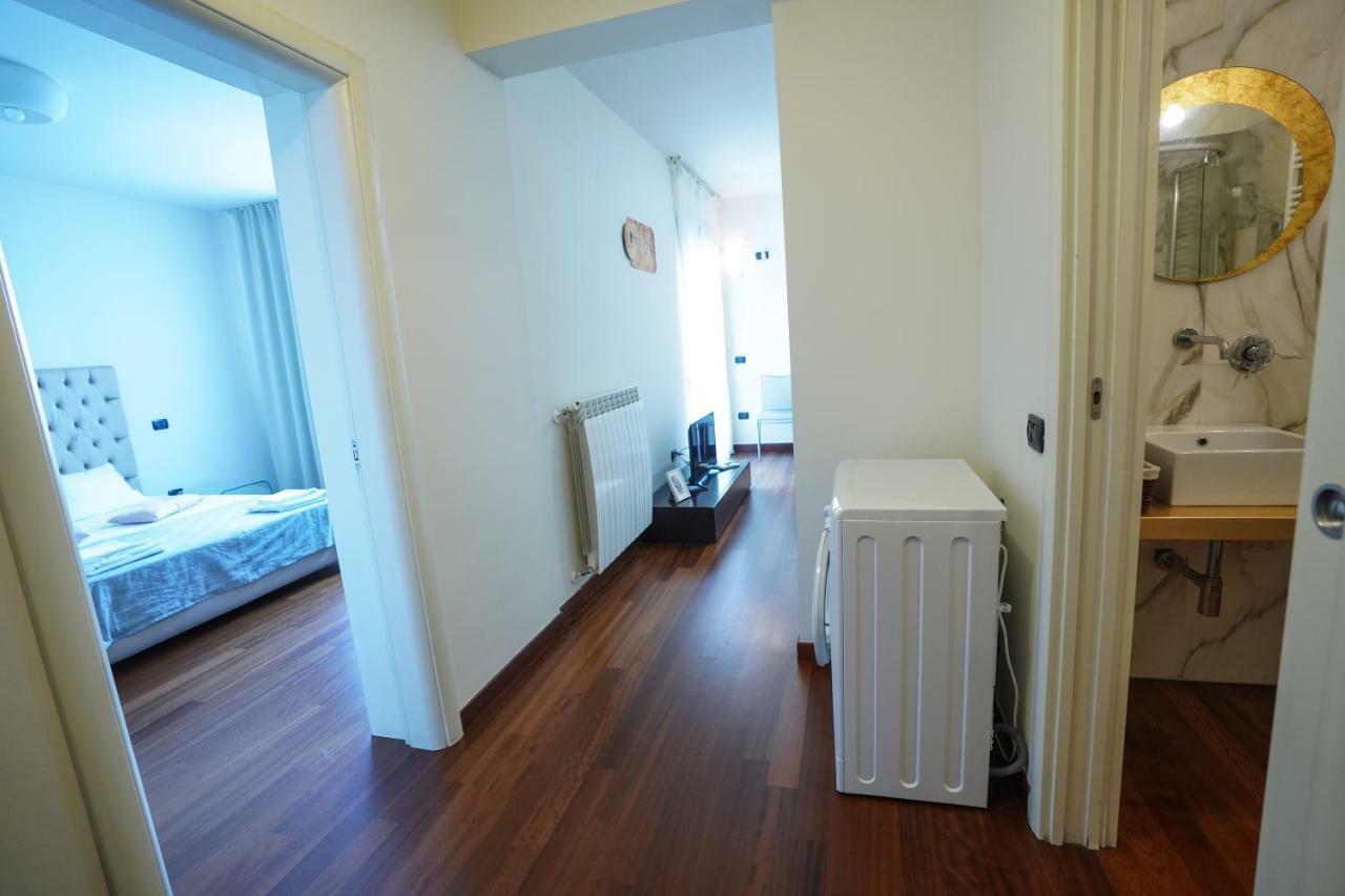 City Center Premium Apartments Bukarest Exterior foto